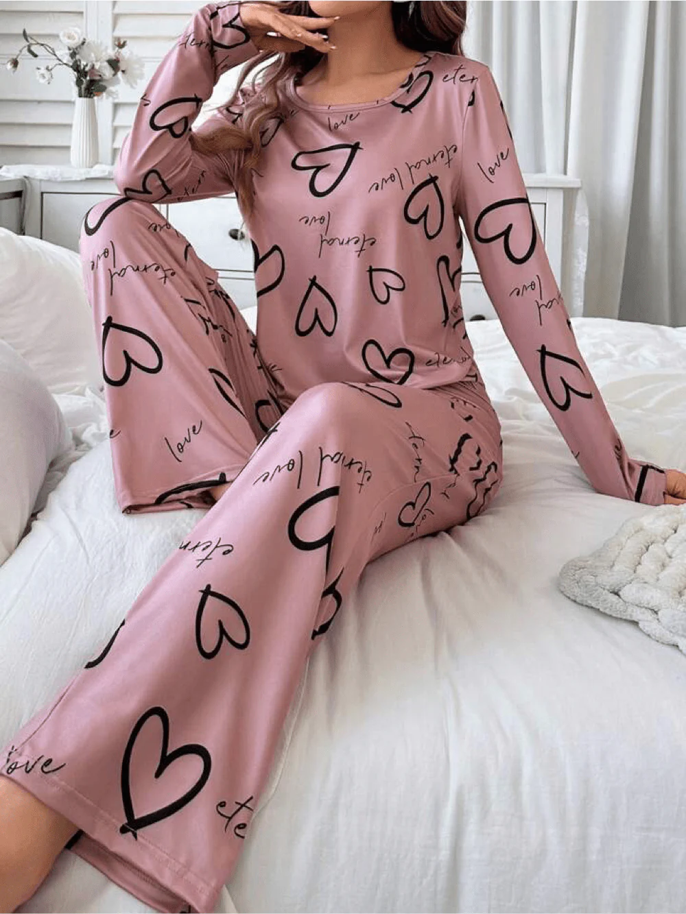 Casual Heart Print Pajama Set For Fall & Winter, Round Neck Long Sleeve Top & Elastic Pants, Women's Sleepwear | Legacy Boutiques Bangladesh - Image 3