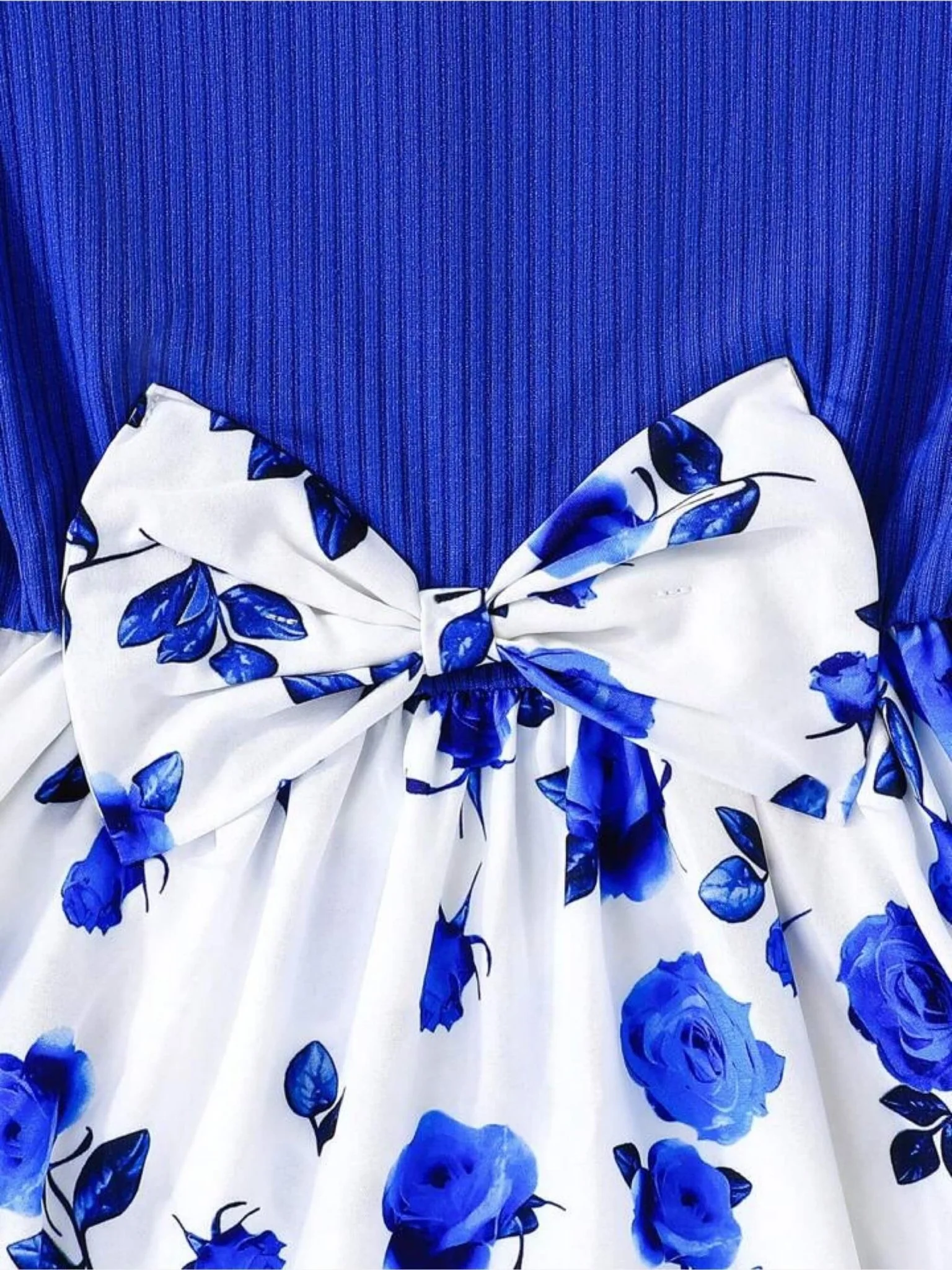 Girls Dress With Ruffled Sleeves, Bow And Rose Print - Image 3