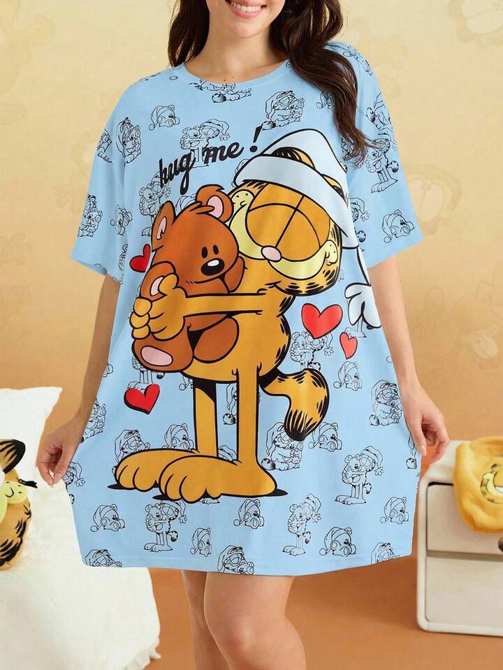 Ladies Oversized T-shirt Garfield Hug Me Printed