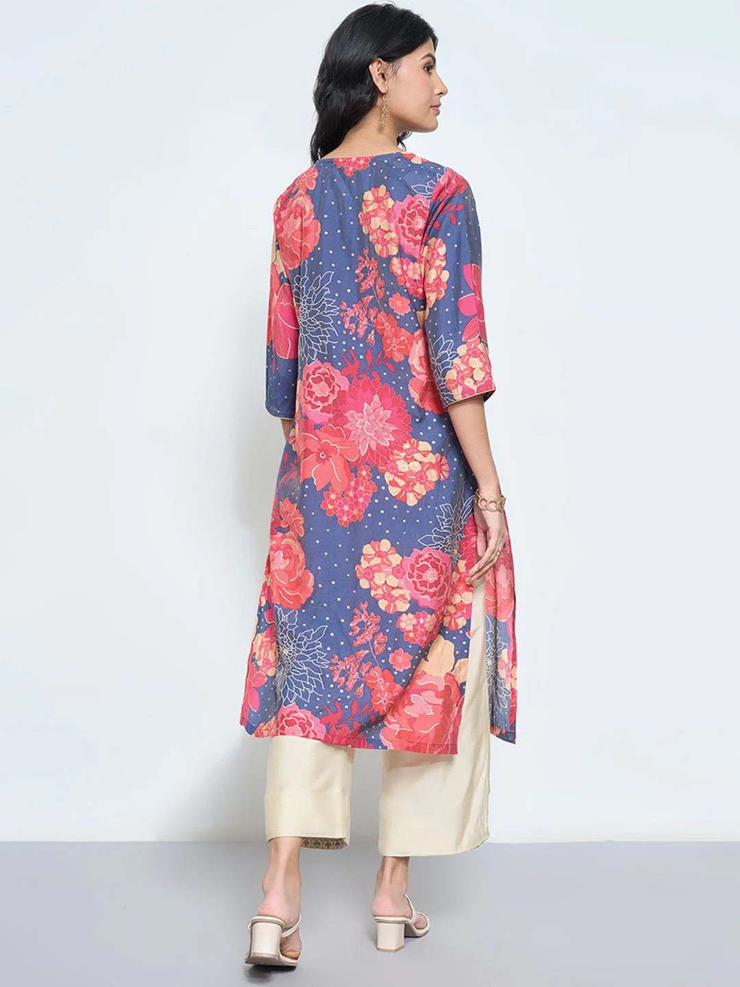 Midnight Bloom Kurta - Image 3