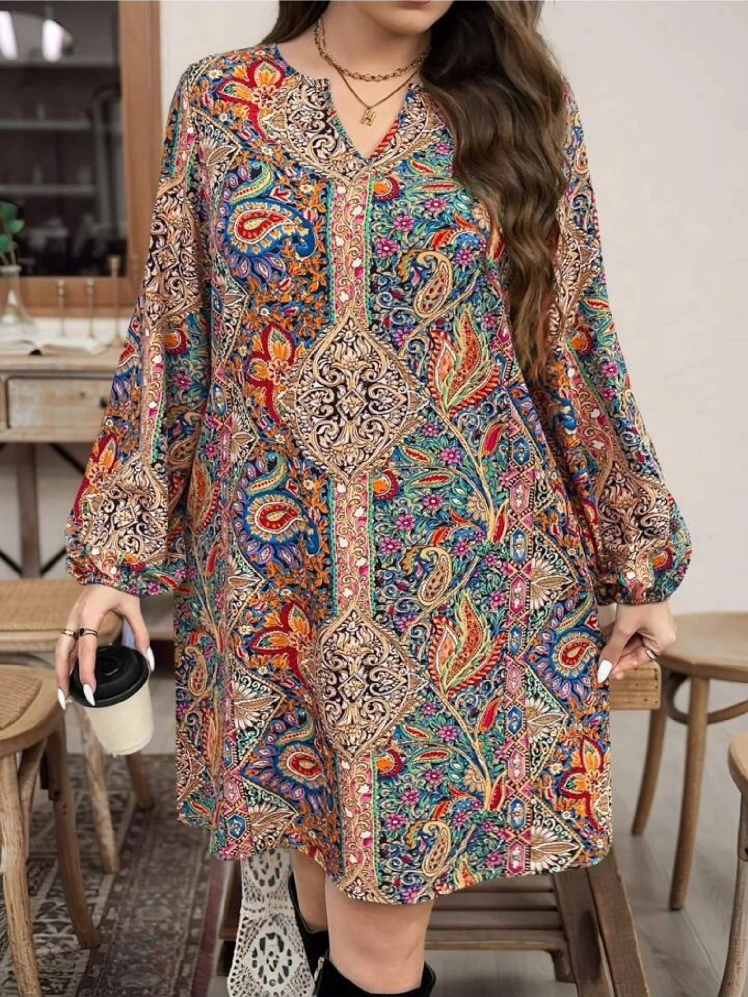 Midnight Regal Paisley Print Shift Dress - Long Sleeve Notched V-Neck Tunic