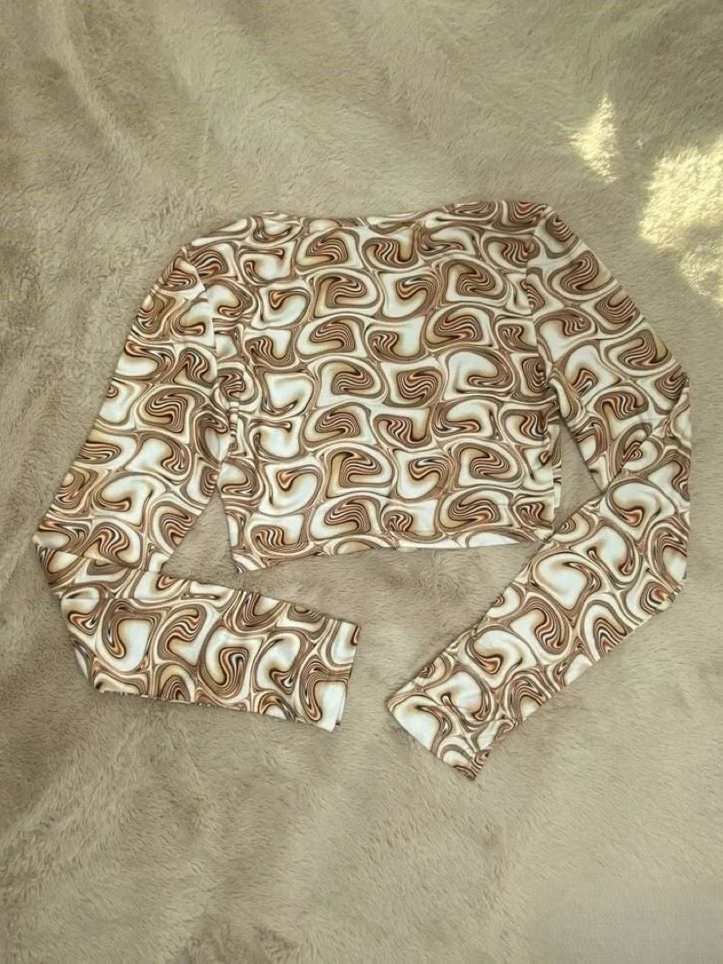 Sexy Full Sleeve Deep Neck Crop Top - Image 6