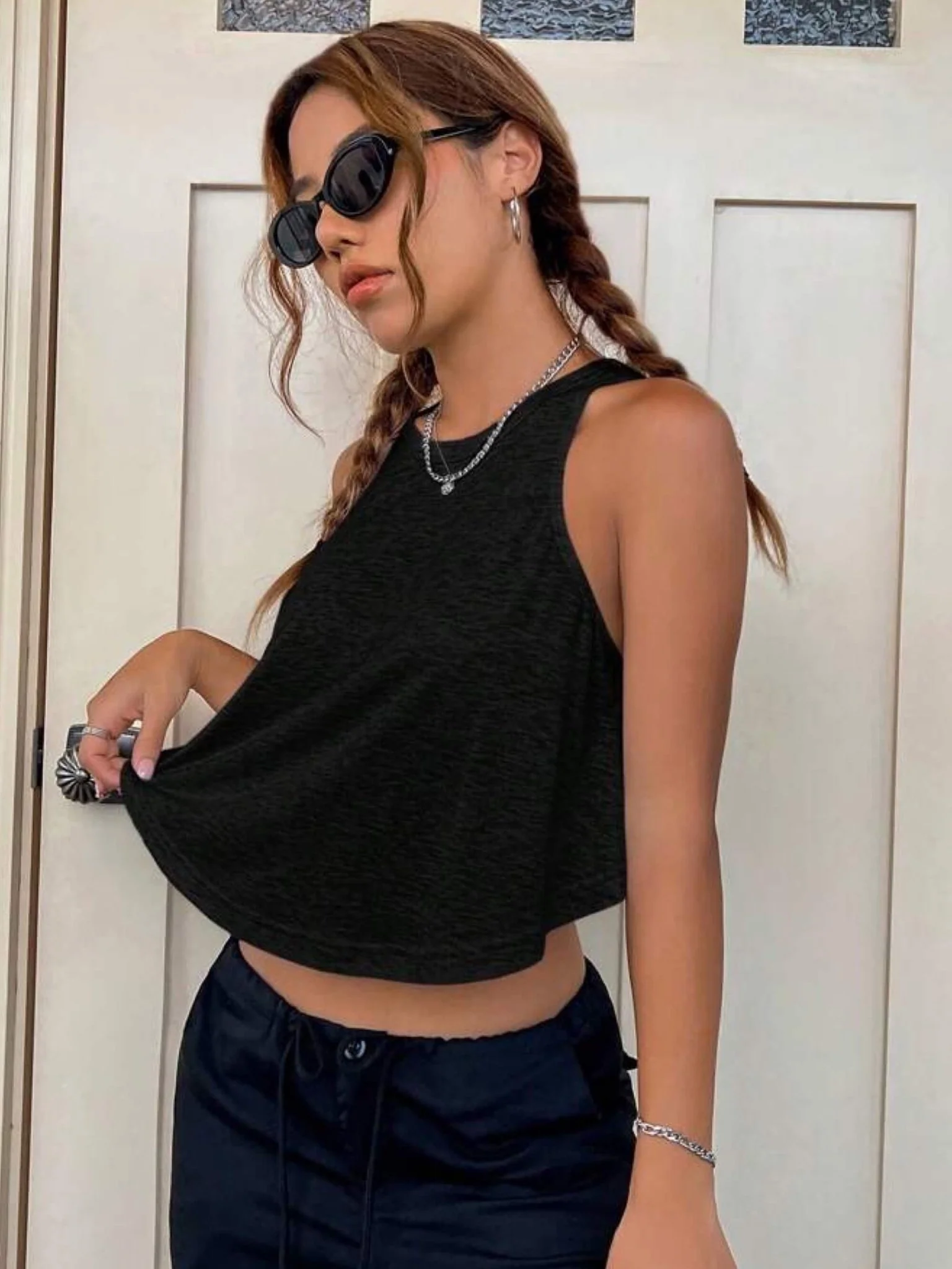 Sleeveless crop tank top crossback style
